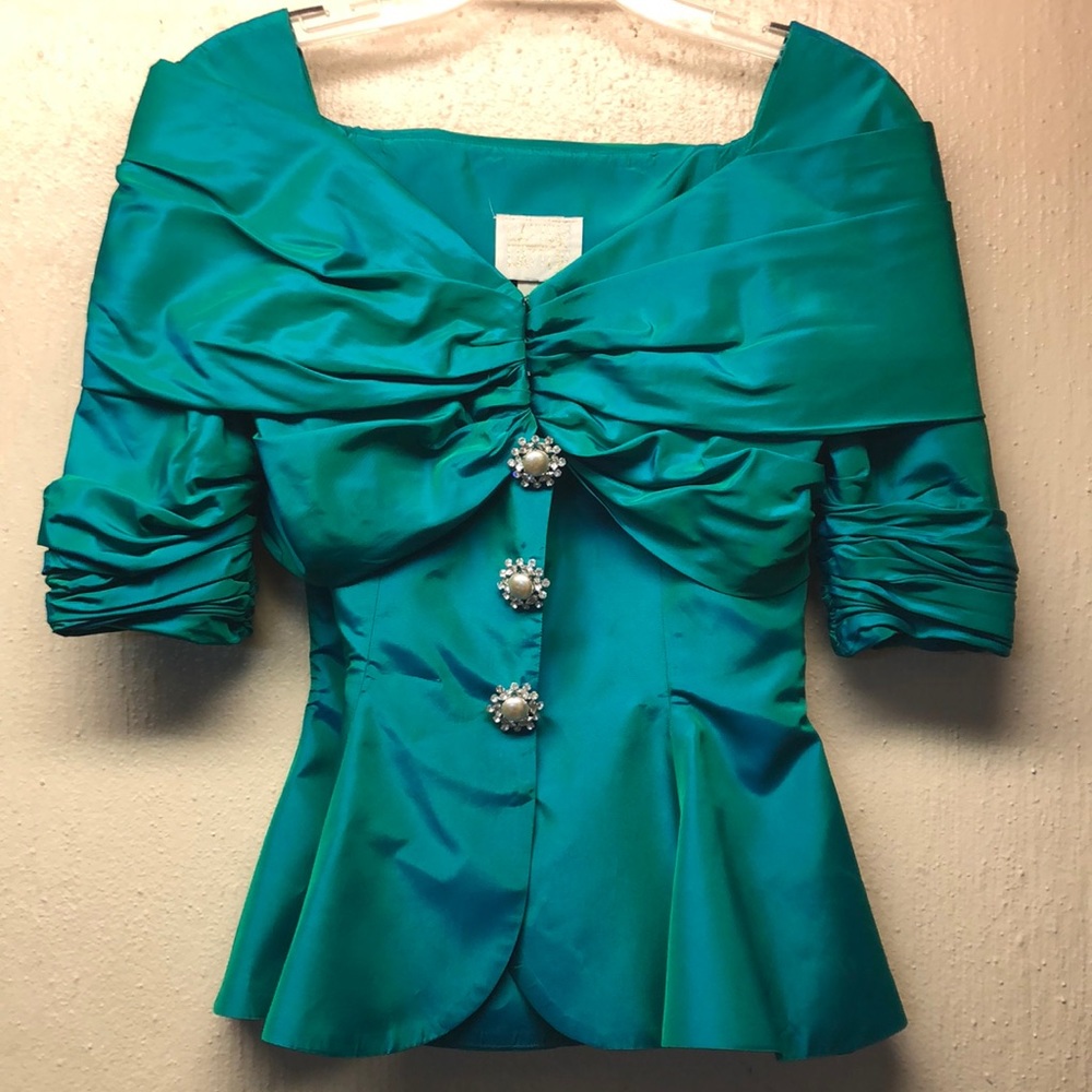 Green iridescent dress suit - size 8